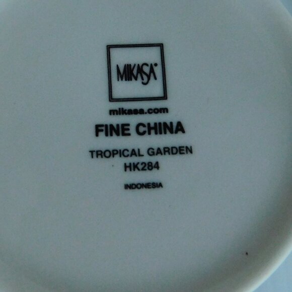 Mikasa Porcelain Sugar and Creamer Set - Picture 4 of 5